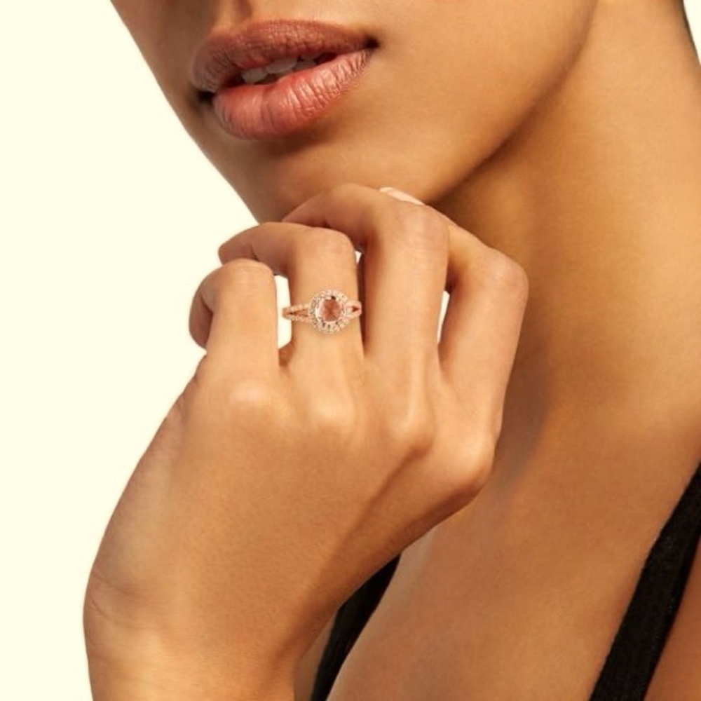 NWOT LAFONN 🌹 Gold Simulated Diamond 💎& Morganite Halo Ring 💍 🤩